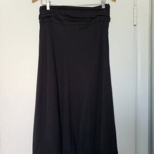 LONG A LINE RUFFLED SKIRT SIZE S